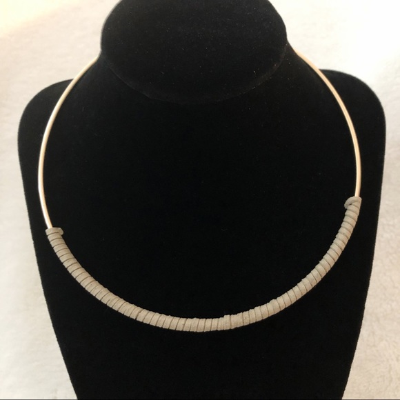 C 1946 Gold Tone Wire Collar Statement Necklace Wrapped in Tan Cord - Picture 2 of 11